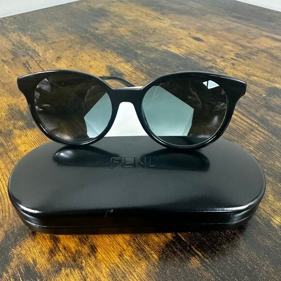 Fendi FF 0231/S Black Women's Sunglasses - Picture 1 of 13
